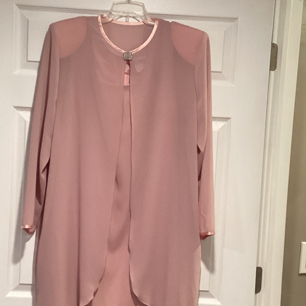 Elegant Dusty Pink Women's Dress